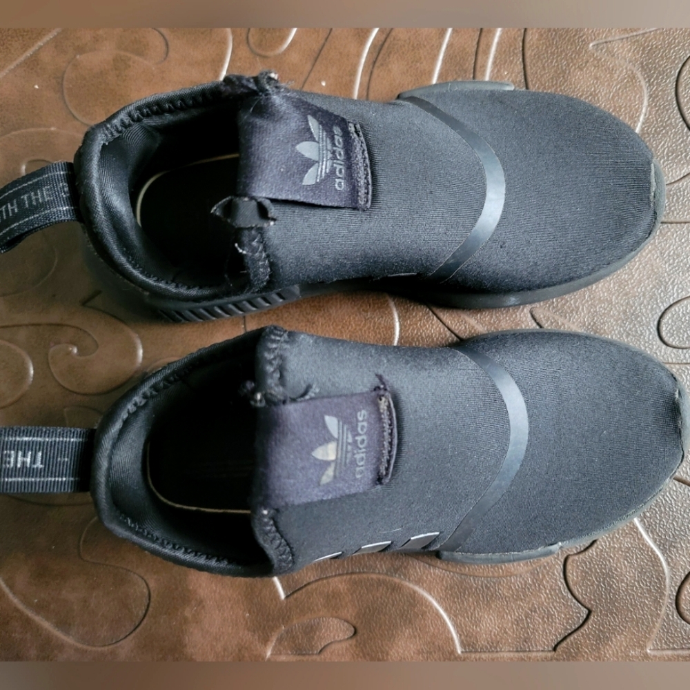 Adidas Kids NMD 360 Shoes sz 1